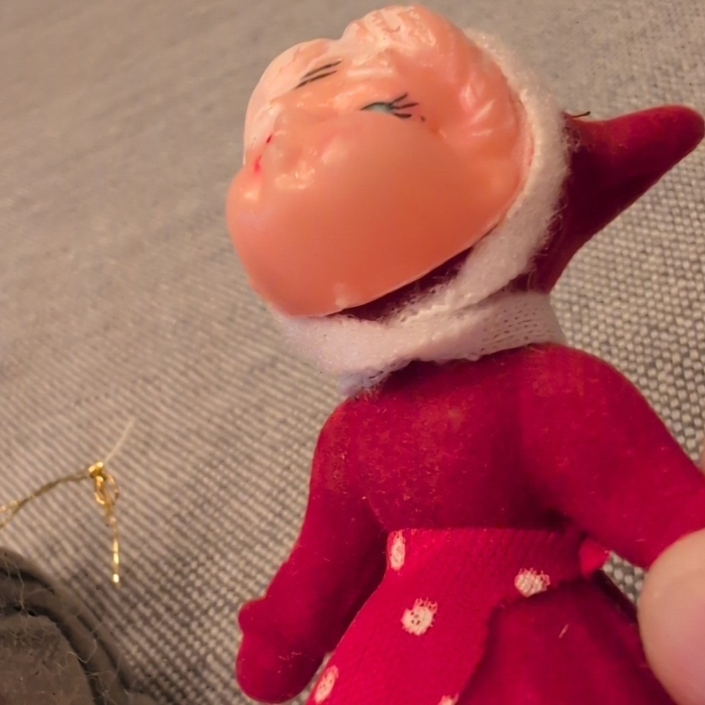 BUNDLE OF 3 VINTAGE CHRISTMAS ORNEMENTS - Picture 3 of 5
